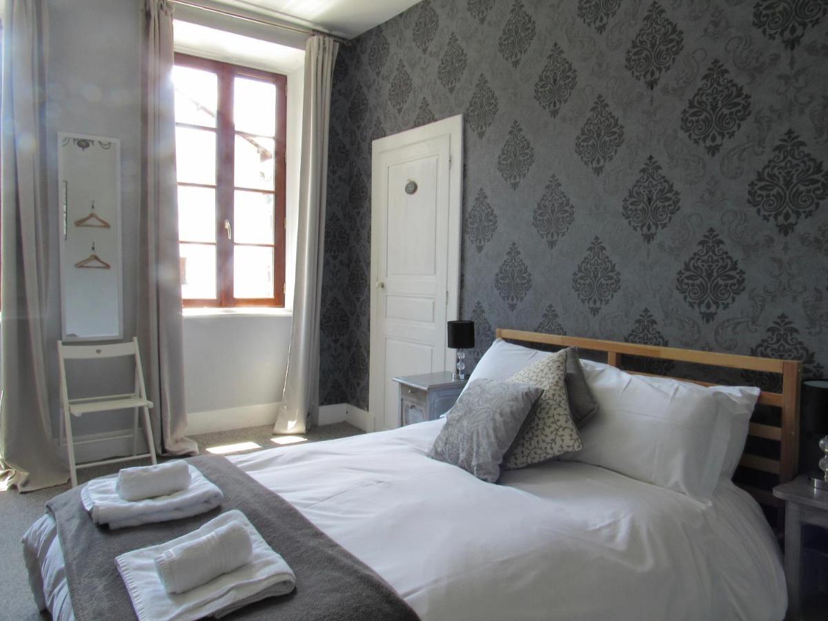 Les Deux Rives Bed and Breakfast Cierp Eksteriør billede